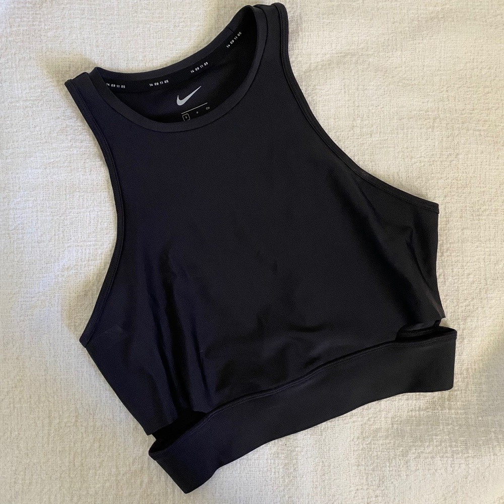 Nike Cutout Athletic Tank